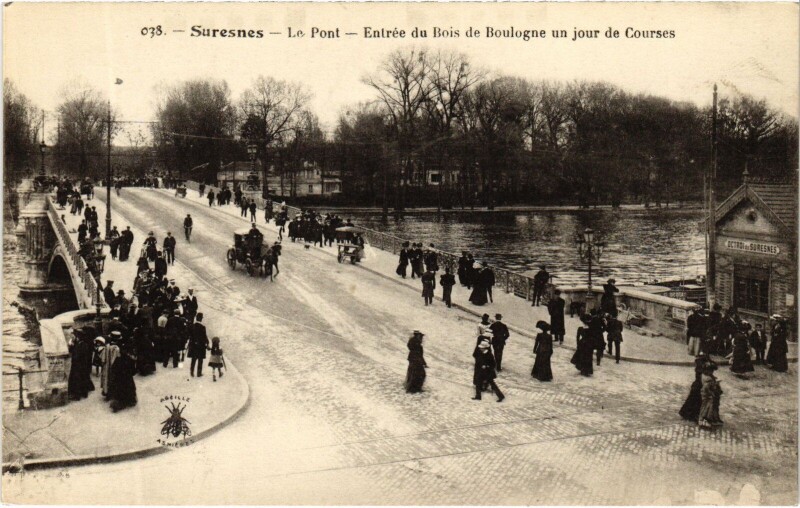 Carte postale ancienne Suresnes Les Bords de la Seine à Suresnes