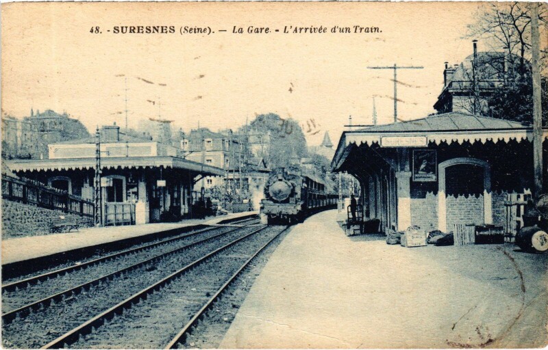 Carte postale ancienne Suresnes La Gare à Suresnes