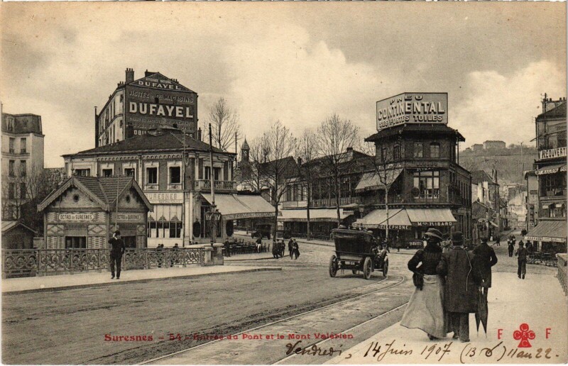 Carte postale ancienne Suresnes Entree du Pont et le Mont Valerien à Suresnes