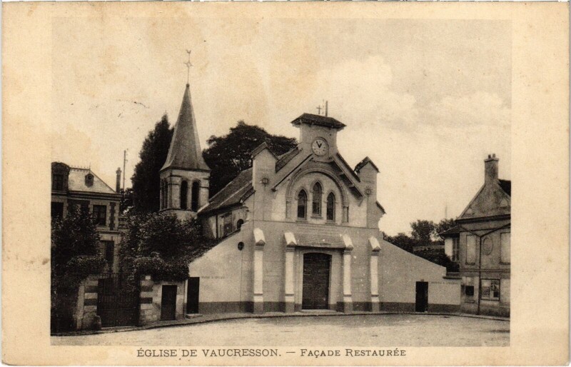 Carte postale ancienne Vaucresson Eglise à Vaucresson