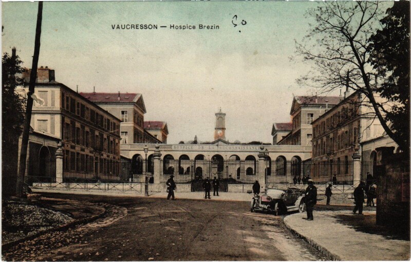 Carte postale ancienne Vaucresson Hospice Brezin à Vaucresson