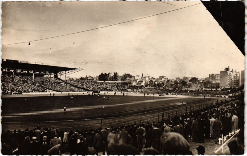 Carte postale ancienne Colombes Le Stade à Colombes