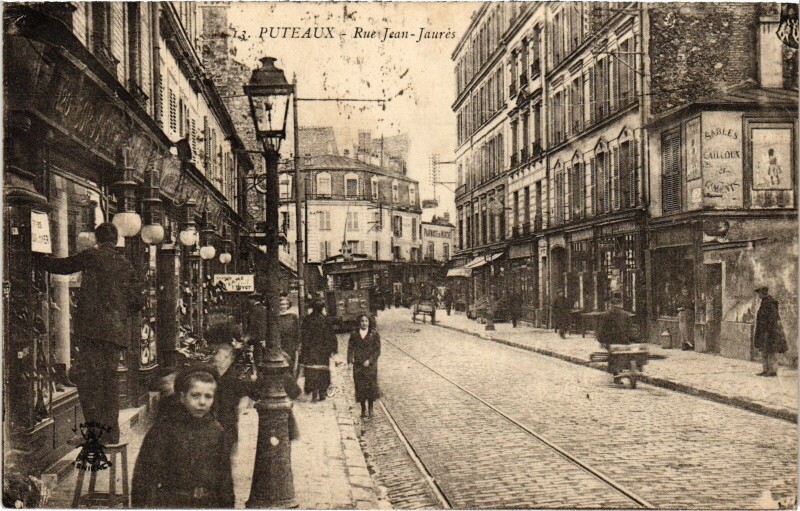 Carte postale ancienne Puteaux Rue Jean Jaures à Puteaux