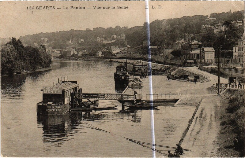 Carte postale ancienne Sevres Le Ponton vue sur la Seine