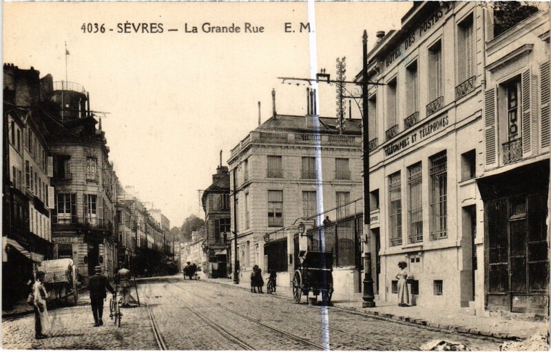 Carte postale ancienne Sevres Grande Rue