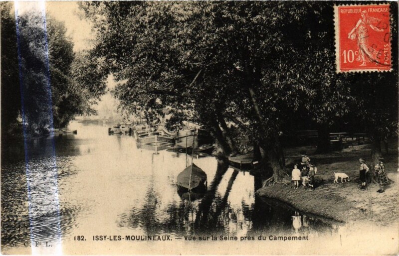Carte postale ancienne Issy-les-Moulineaux Vue sur la Seine pres du Campement à Issy-les-Moulineaux