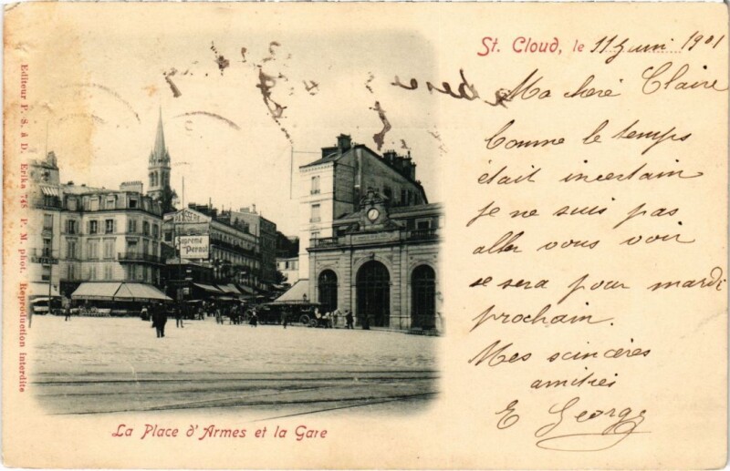 Carte postale ancienne Saint-Cloud La Place d'Armes et la Gare à Saint-Cloud