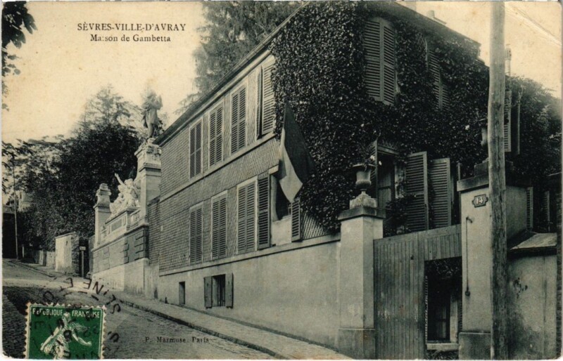 Carte postale ancienne Ville-d'Avray Sevres - Maison de Gambetta à Ville-d'Avray