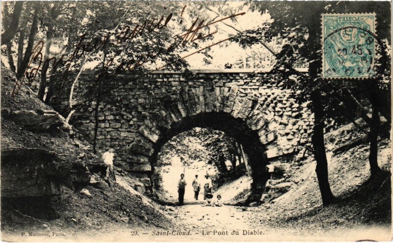 Carte postale ancienne Saint-Cloud Le Pont du Diable à Saint-Cloud