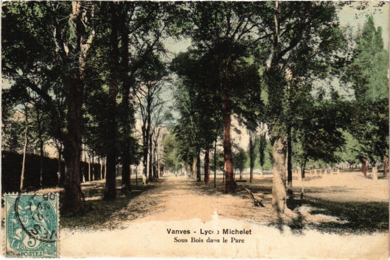 Carte postale ancienne Vanves Lycee Michelet - sous Bois dans le Parc à Vanves