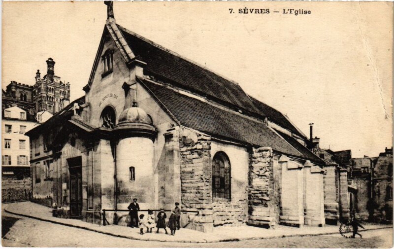 Carte postale ancienne Sevres Eglise