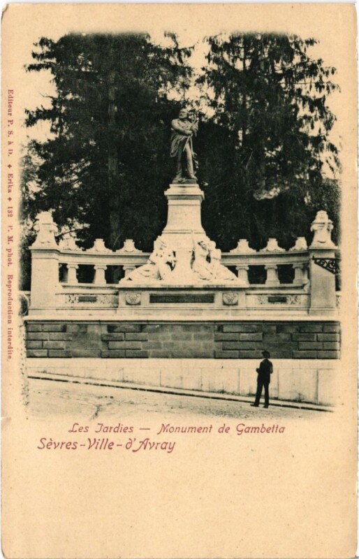 Carte postale ancienne Ville-D'Avray Sevres - Les Jardies - Momument de Gambetta à Ville-d'Avray