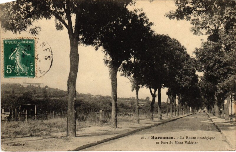 Carte postale ancienne Suresnes La Route Strategique et Fort du Mont-Valerien à Suresnes