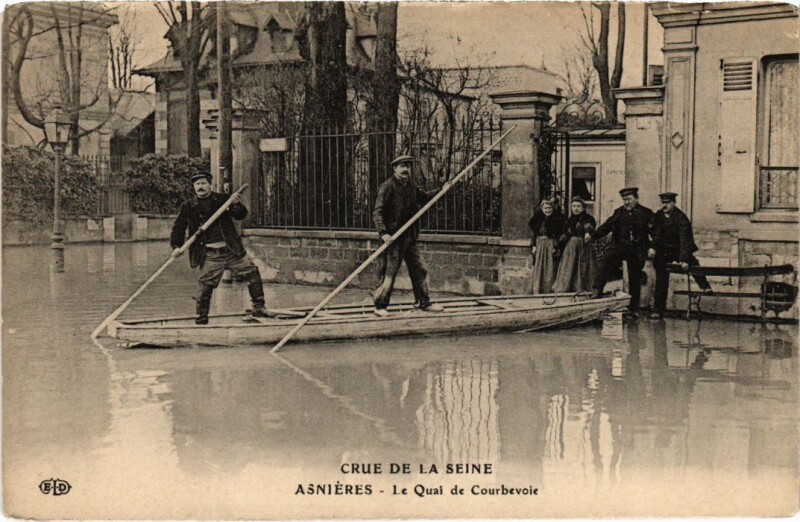 Carte postale ancienne Asnieres-sur-Seine Crue de la Seine - Le Quai de Courbevoie à Courbevoie