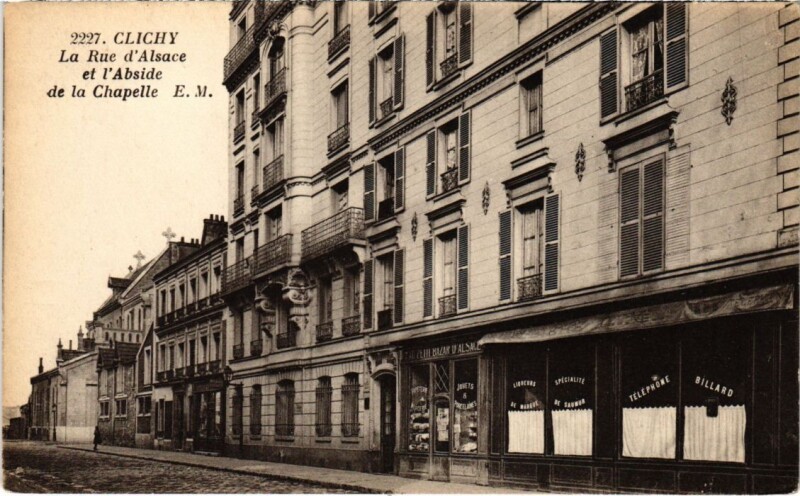 Carte postale ancienne La Rue d'Alsace et l'Abside de la Chapelle à Clichy