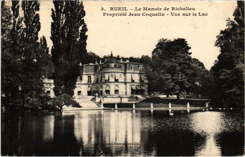 Carte postale ancienne Rueil-Malmaison Le Manoir de Richelieur - Vue sur le Lac à Rueil-Malmaison