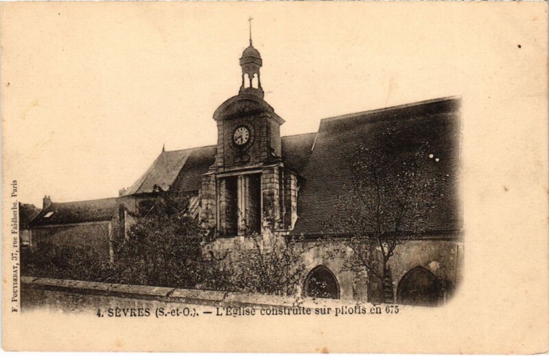 Carte postale ancienne Sevres L'Eglise
