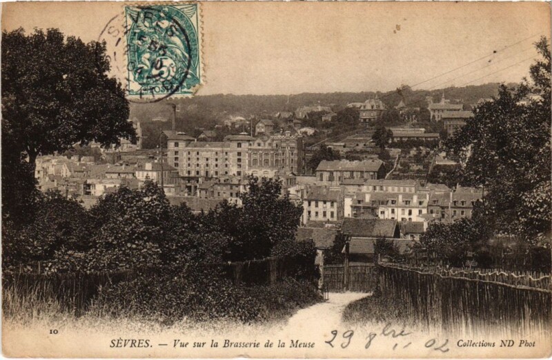 Carte postale ancienne Sevres Vue sur la Brasserie de la Meuse