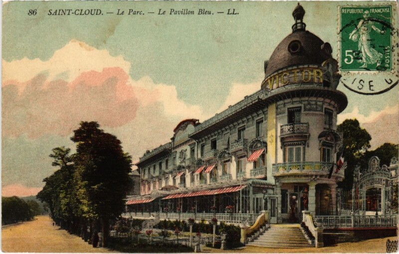 Carte postale ancienne Saint-Cloud Le Parc - Le Pavillon Bleu à Saint-Cloud