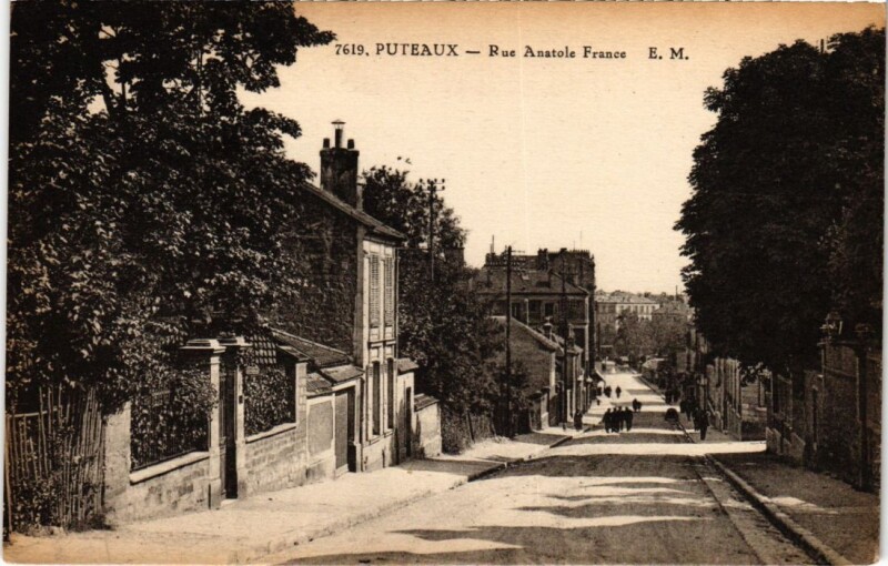 Carte postale ancienne Puteaux Rue Anatole France à Puteaux