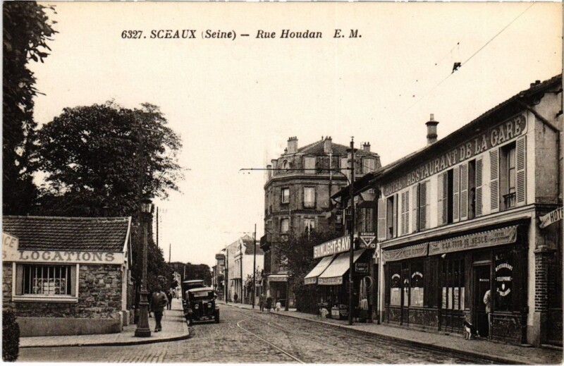 Carte postale ancienne Sceaux Rue Houdan à Sceaux