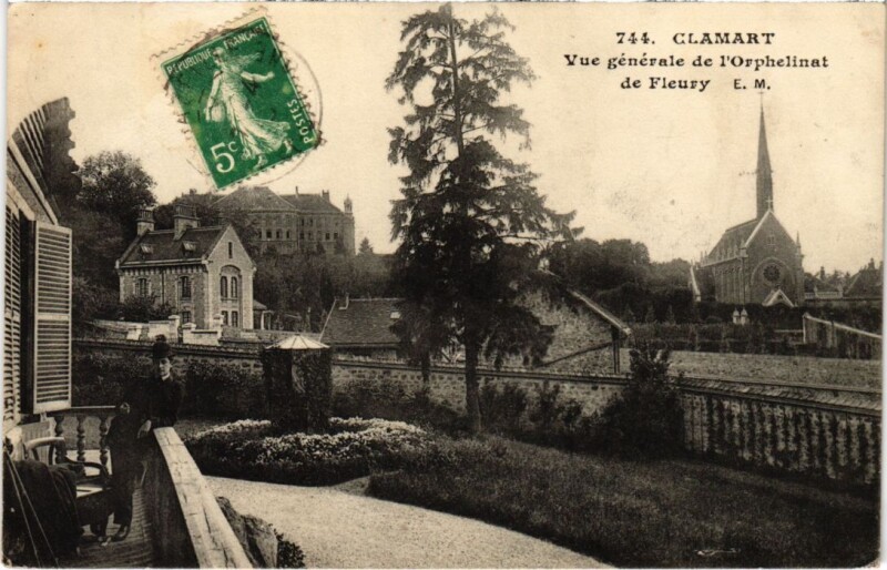 Carte postale ancienne Clamart Vue Generale de l'Orphelinat de Fleury à Clamart