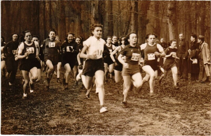 Carte postale ancienne Saint-Cloud Running Race - Photo à Saint-Cloud
