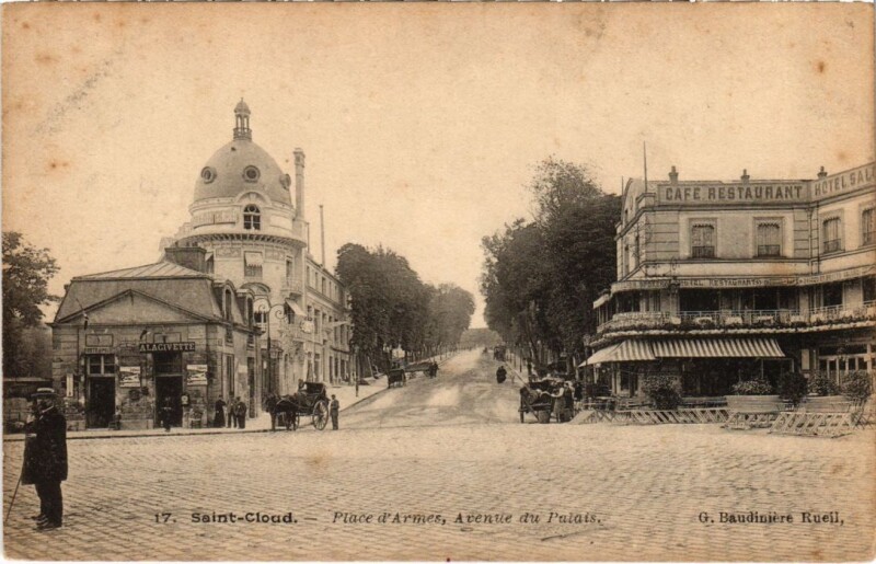 Carte postale ancienne Saint-Cloud Place d'Armes - Avenue de Paris à Saint-Cloud