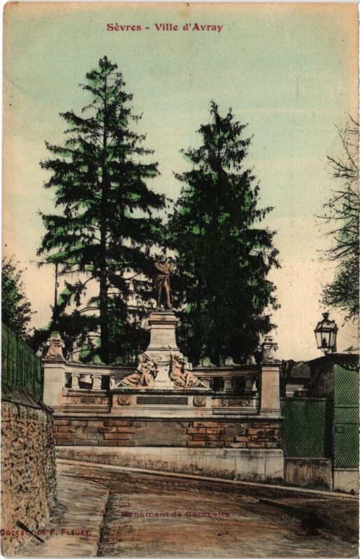 Carte postale ancienne Ville-d'Avray Sevres - Monument de Gambetta à Ville-d'Avray