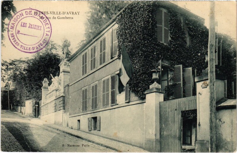 Carte postale ancienne Ville-d'Avray Sevres - Maison de Gambetta à Ville-d'Avray