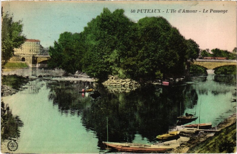 Carte postale ancienne Puteaux L'Ile d'Amour - Le Passage à Puteaux