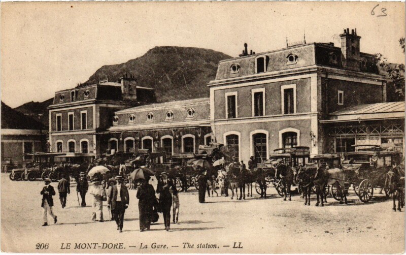 Carte postale ancienne Mont-Dore La Gare France à Mont-Dore
