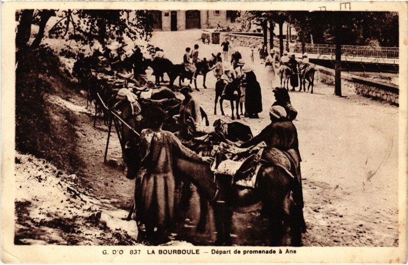 Carte postale ancienne La Bourboule Depart de promenade a Ane France à La Bourboule