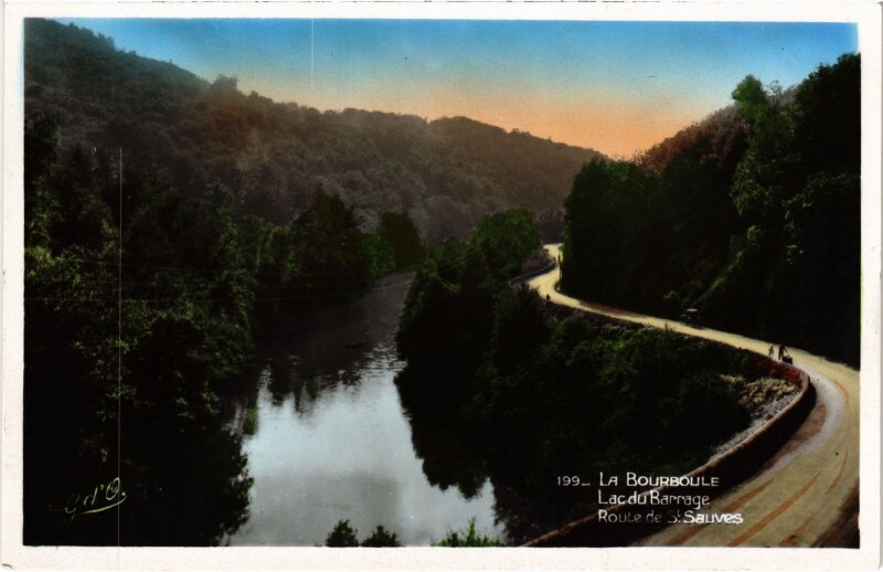 Carte postale ancienne La Bourboule Lac du Barrage, Route de St.Sauves France à La Bourboule