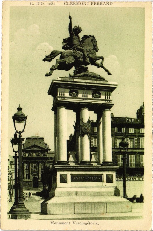 Carte postale ancienne Clermont-Ferrand Monument Vercingetorix France à Clermont-Ferrand