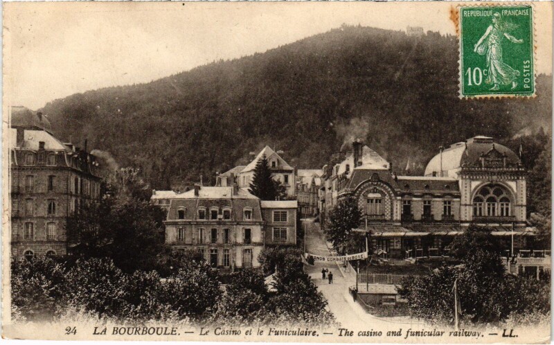 Carte postale ancienne La Bourboule Le Casino et le Funiculaire France à La Bourboule