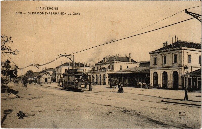 Carte postale ancienne Clermont-Ferrand La Gare France à Clermont-Ferrand