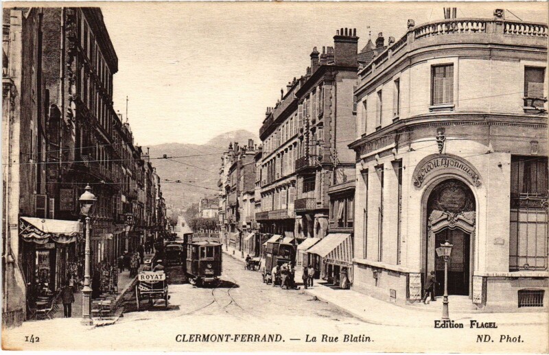 Carte postale ancienne Clermont-Ferrand La Rue Blatin France à Clermont-Ferrand