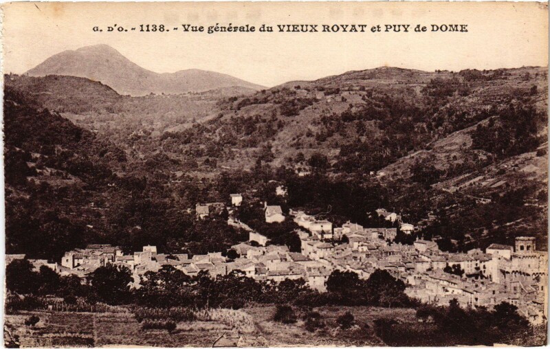 Carte postale ancienne Royat Vue Generale du Vieux France à Royat