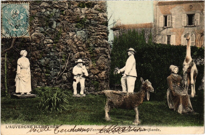 Carte postale ancienne Clermont-Ferrand Fontaine Petrifiante France à Clermont-Ferrand