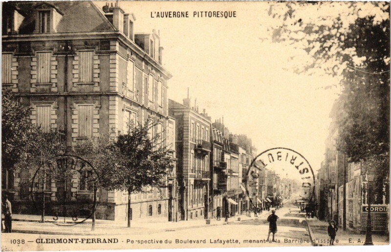 Carte postale ancienne Clermont-Ferrand Perspective du Boulevard Lafayette France à Clermont-Ferrand