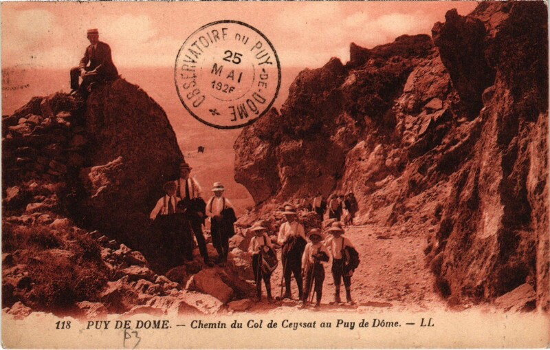 Carte postale ancienne Puy de Dome Chemin du Col de Ceyssat France à Ceyssat