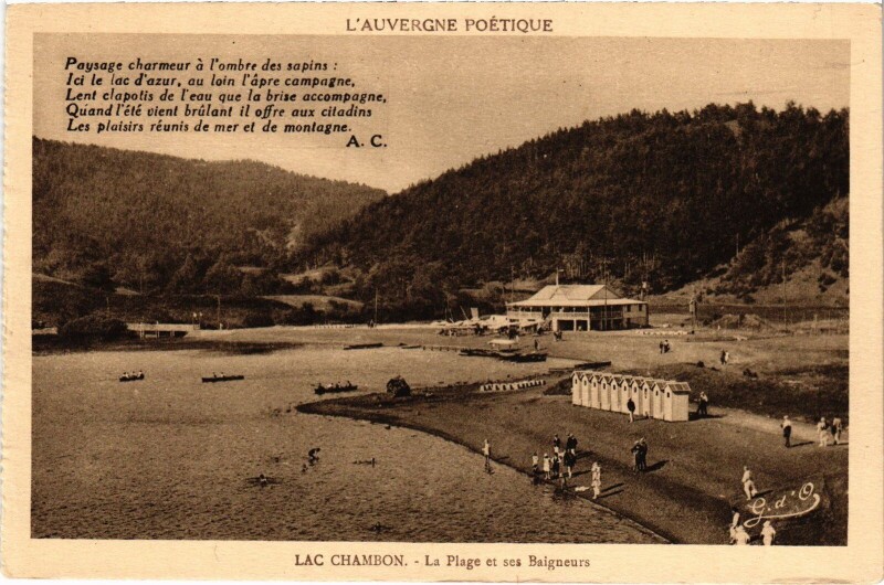Carte postale ancienne Lac Chambon La Plage et ses Baigneurs France