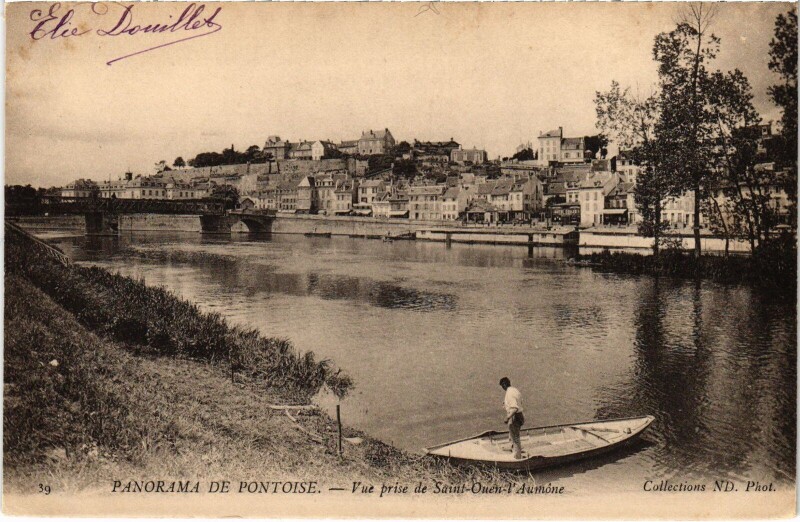 Carte postale ancienne Panorama de Pontoise vue prise de Saint-Ouen l'Aumone à Pontoise