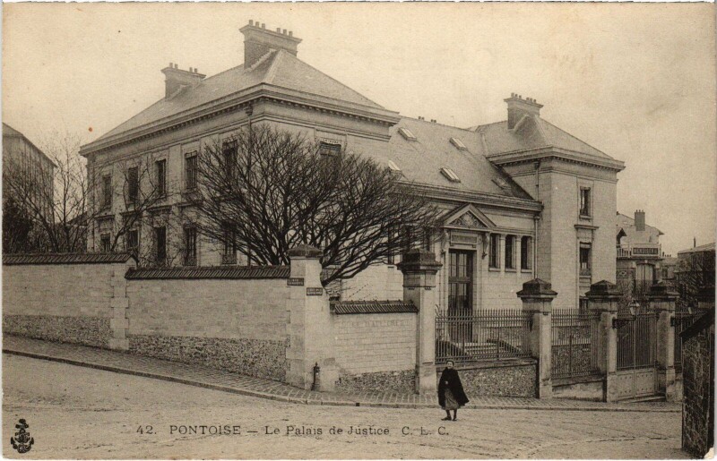 Carte postale ancienne Pontoise Palais de Justice à Pontoise