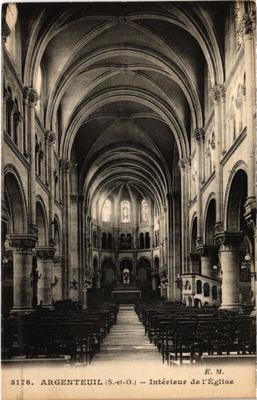 Carte postale ancienne Argenteuil Interieur d'Eglise à Argenteuil