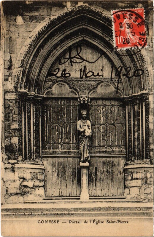Carte postale ancienne Gonesse Portail de l'Eglise Saint-Pierre à Gonesse