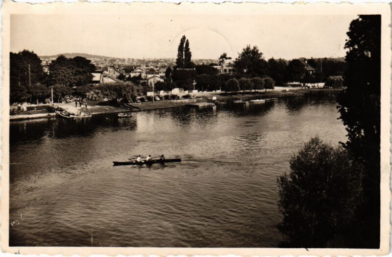 Carte postale ancienne Rueil-Malmaison Bords de Seine à Rueil-Malmaison