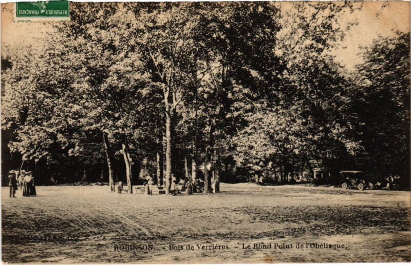 Carte postale ancienne Le Plessis-Robinson Bois de Verrieres - Rond Point au Plessis-Robinson