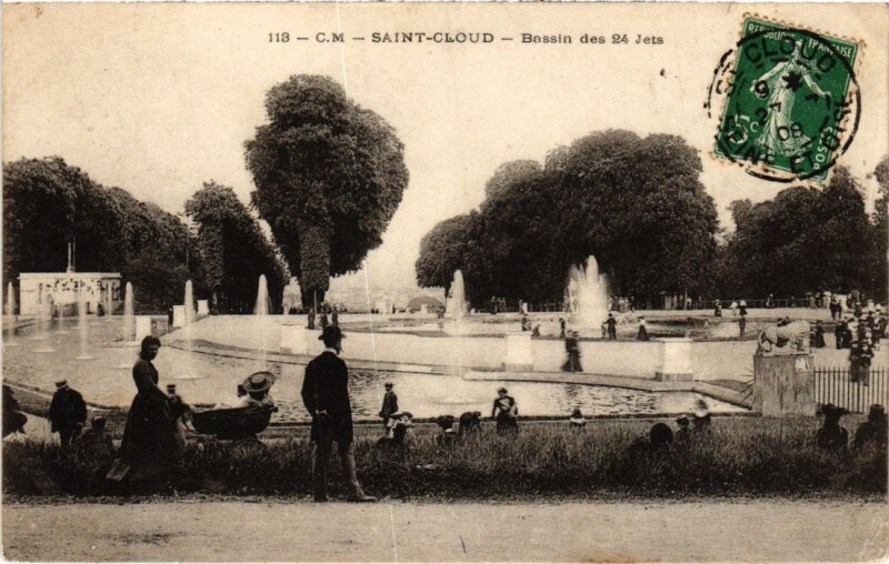 Carte postale ancienne Saint-Cloud Bassin des 24 Jets à Saint-Cloud
